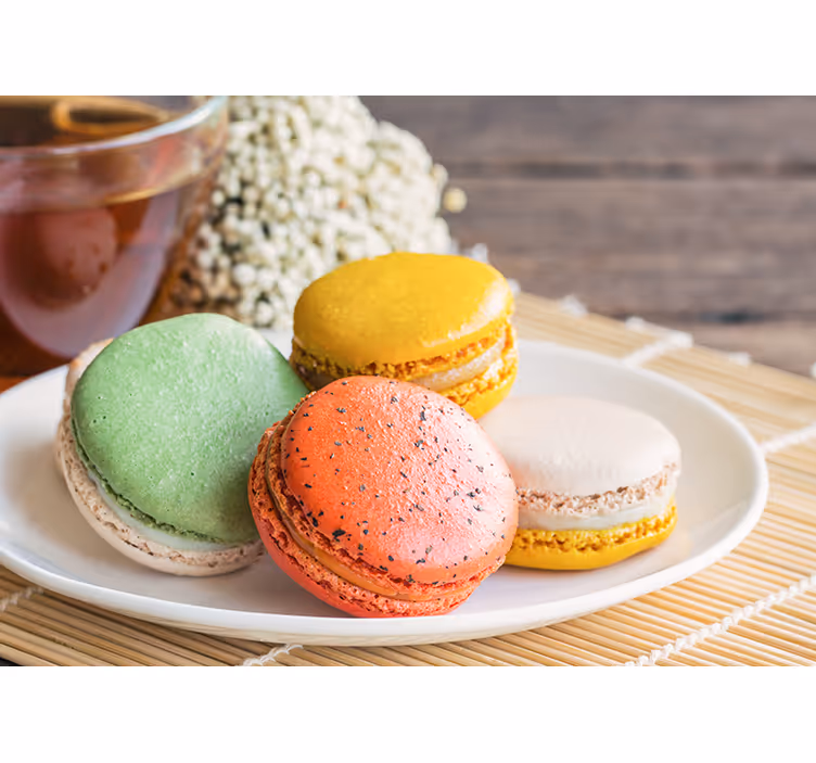 Mural de frases delicias de macarons coloridos - TenVinilo