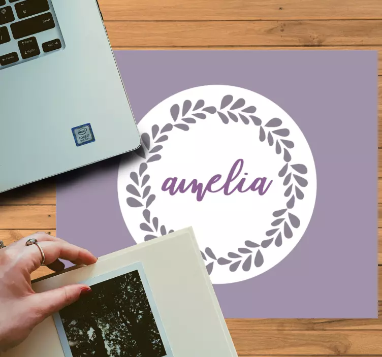 Alfombrilla ratón personalizable Nombre redondo y hojas - TenVinilo