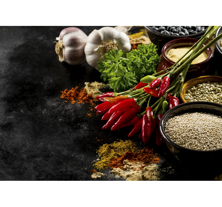 Cortina roller negra cocinando con especias - TenVinilo