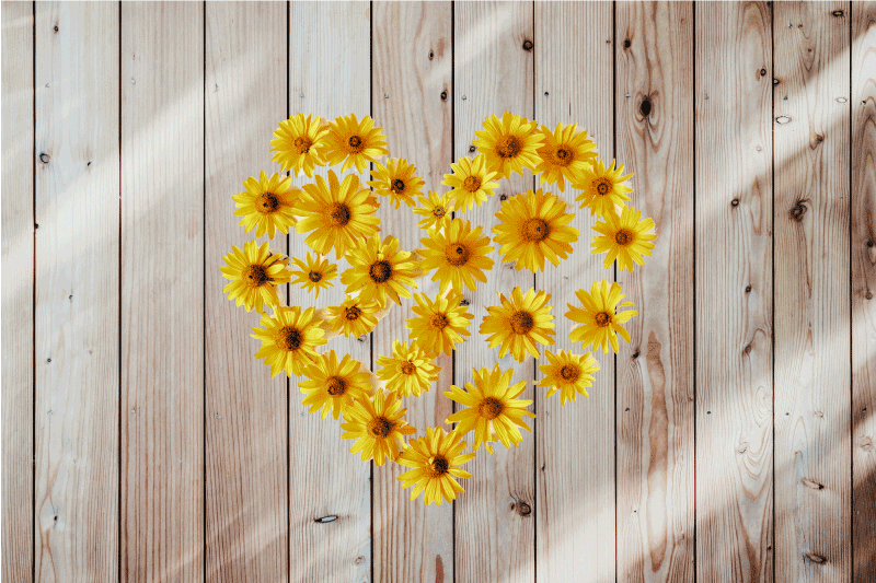 Individual para mesa original arreglo floral corazón - TenVinilo