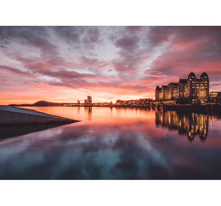 Mural ciudad reflejo del paisaje urbano al atardecer - TenVinilo