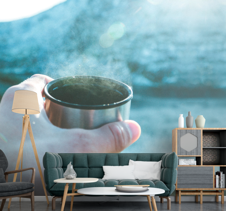 Mural de gente sosteniendo una bebida - TenVinilo