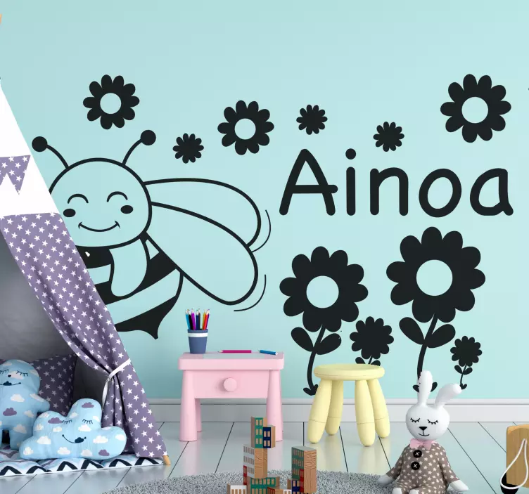 Vinilo infantil flores y abeja con nombre - TenVinilo