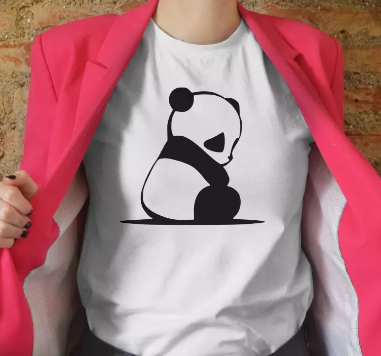 Camiseta personalizada diseño panda triste - TenVinilo