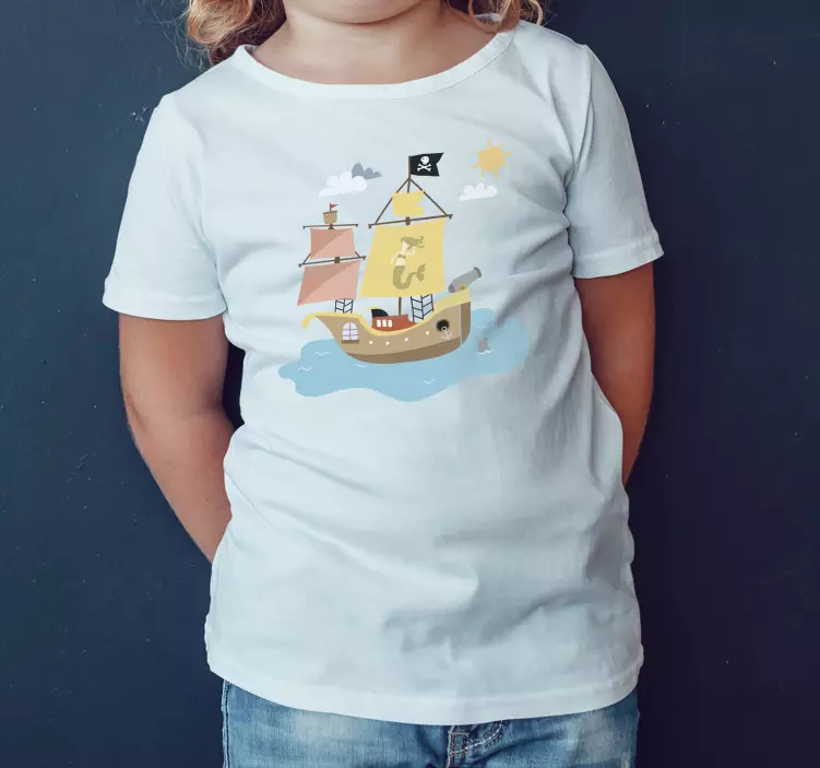 Camiseta infantil Camiseta barco pirata cartoon - TenVinilo