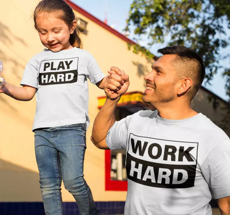 Camiseta padre e hijos work hard play hard - TenVinilo