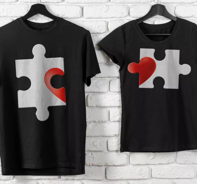 Camisetas parejas Incompleto sin ti - TenVinilo