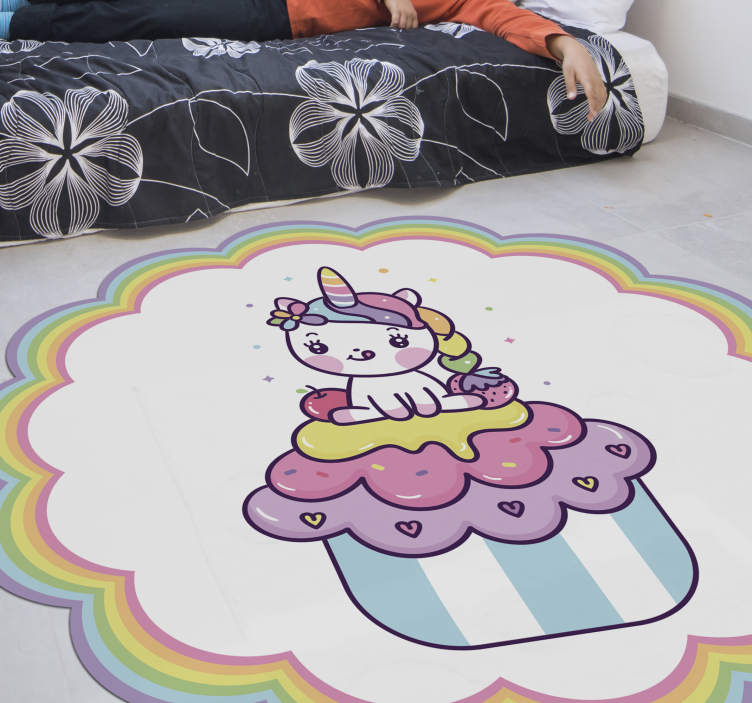 Alfombra de vinilo infantil unicornio en un cupcake - TenVinilo