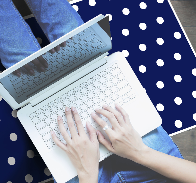 Alfombra vinílica minimalista decoración de lunares - TenVinilo