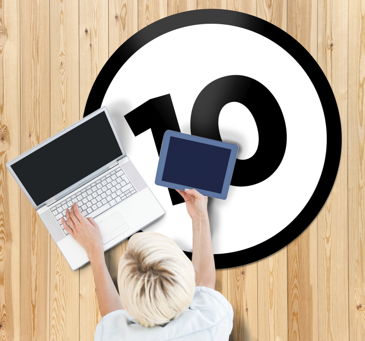 Alfombra vinílica dormitorio número circular personalizable - TenVinilo