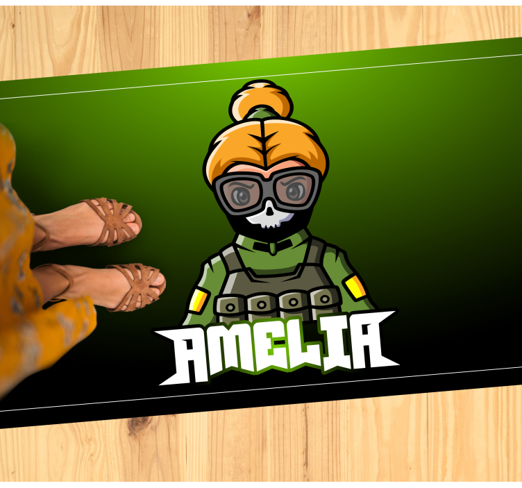 Alfombras vinílicas juvenils mujer soldado con nombre - TenVinilo