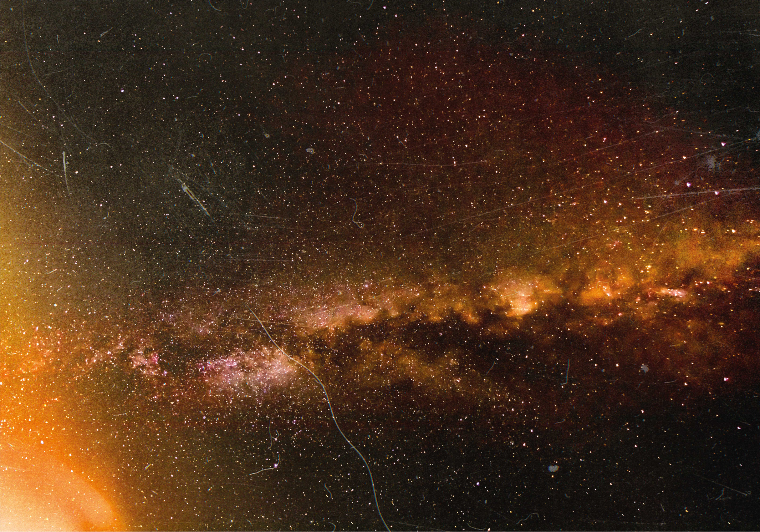 Alfombra vinílica naturaleza Lluvia cósmica en el lugar - TenVinilo